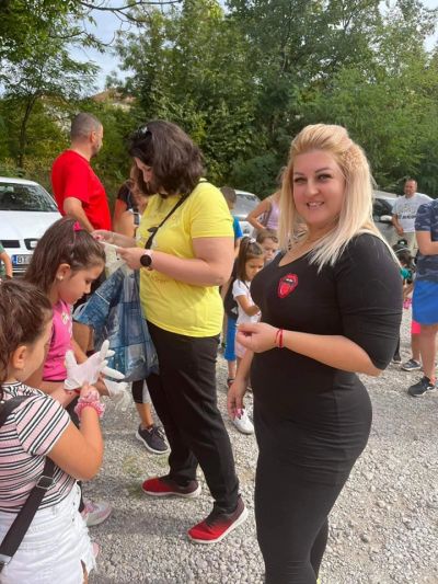 ДГ "Първи юни" се включи в инициативата "Да изчистим България" 2