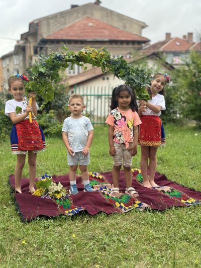 Еньовден е празник на слънцето, билките и надеждата 2