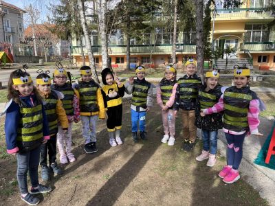 Денят на пчелата и пчеларя в ДГ "Първи юни" 4